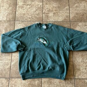 Vintage embroidered bass crewneck